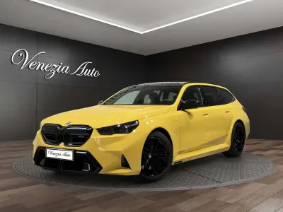 Usata BMW M5 726 CV (533 kW) 2025 Giallo Station wagon