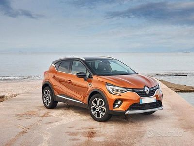 Usata Renault Captur Intens 101 CV (74 kW) 2022 Bianco SUV