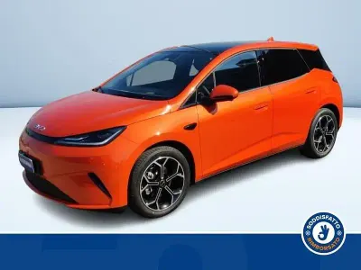 Nuova BYD Dolphin Comfort 154 kW (210 CV) 2026 Arancione Utilitaria