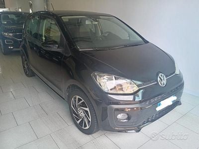 Usata VW up! Move 59 CV (43 kW) 2019 Nero Utilitaria