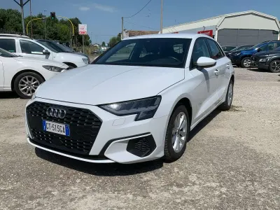 Usata Audi A3 Business 116 CV (85 kW) 2024 Bianco Berlina