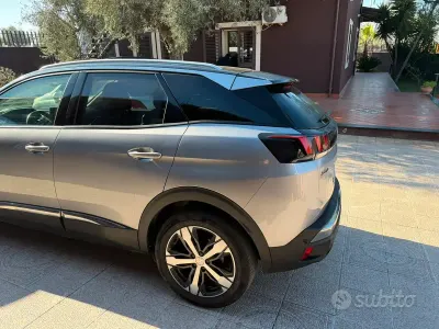 Usata Peugeot 3008 120 CV (88 kW) 2017 Grigio SUV