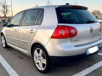 usata VW Golf V Sportline 2.0 cc 140 cv