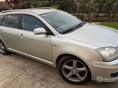 Usata Toyota Avensis T2 177 CV (130 kW) 2009 Grigio Station wagon