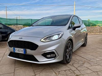 Usata Ford Fiesta ST-Line 86 CV (63 kW) 2018 Grigio Utilitaria