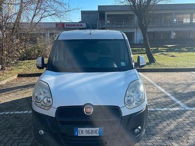 Usata Fiat Doblò 120 CV (88 kW) 2011 Monovolume