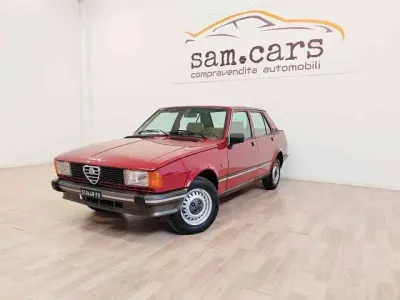 Usata Alfa Romeo Giulietta 109 CV (80 kW) 1982 Rosso Berlina