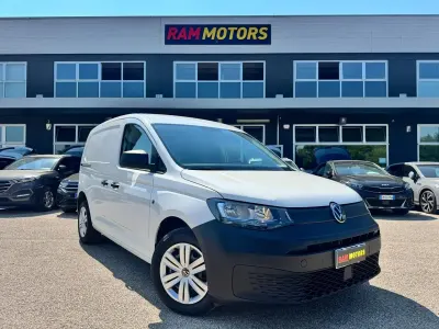 Usata VW Caddy 102 CV (75 kW) 2021 Bianco Monovolume