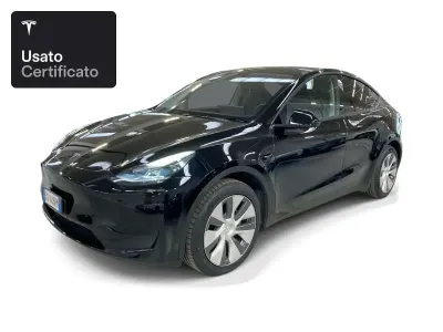 Usata Tesla Model Y RWD 203 kW (277 CV) 2024 Solid black SUV
