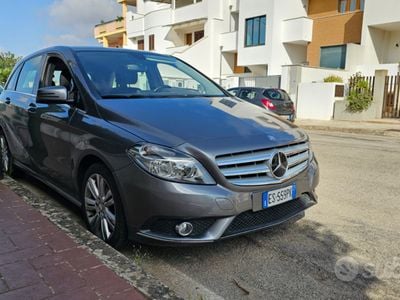 Mercedes B180