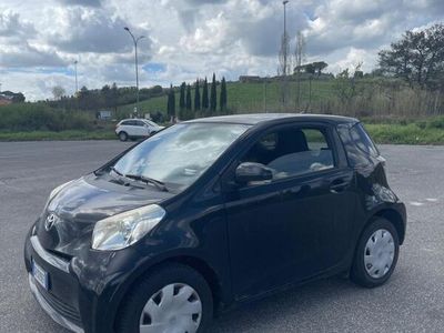 Toyota iQ