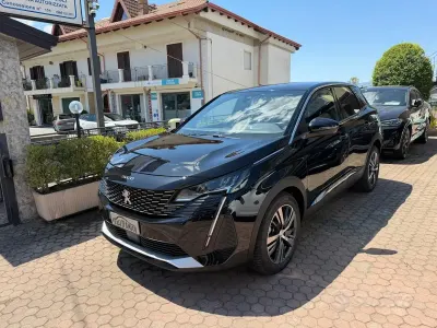 Usata Peugeot 3008 Allure 131 CV (96 kW) 2023 Nero SUV