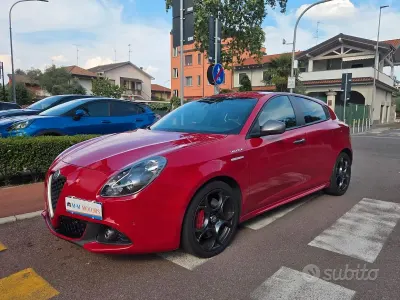 Usata Alfa Romeo Giulietta Veloce 241 CV (177 kW) 2017 Rosso Utilitaria