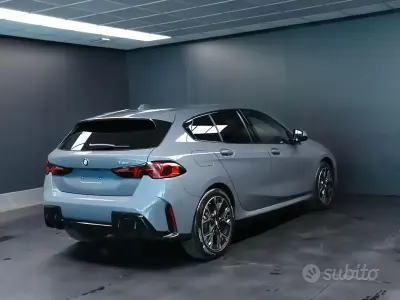 Gebraucht BMW 118 M Sport 150 PS (110 kW) 2025 Grau Kleinwagen