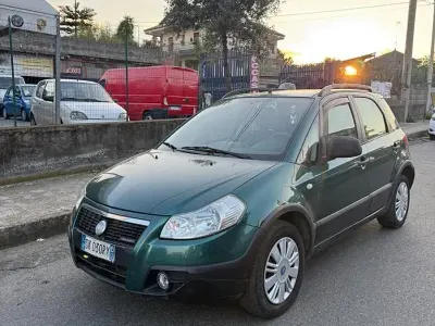 Begagnad Fiat Sedici Dynamic 120 HK (88 kW) 2007 Grön SUV