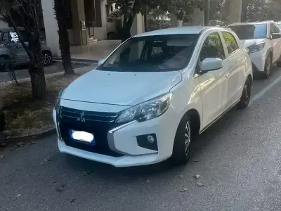 Usata Mitsubishi Space Star 71 CV (52 kW) 2021 Bianco Utilitaria