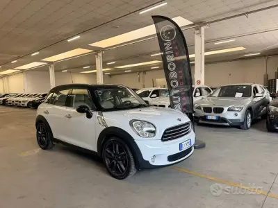 Begagnad Mini Cooper Countryman 111 HK (81 kW) 2011 Vit SUV