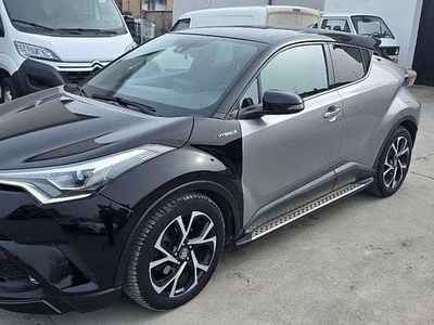 Usata Toyota C-HR Style 98 CV (72 kW) 2017 Bicolore grigio e nero SUV