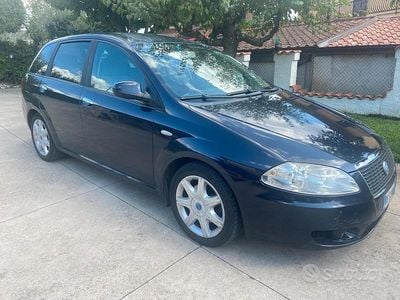 Usata Fiat Croma 120 CV (88 kW) 2006 Blu Berlina