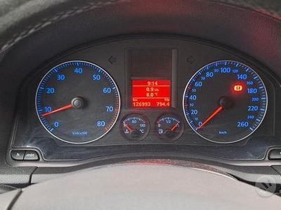 Usata VW Golf V 2004 Blu Utilitaria