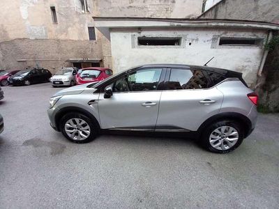 Usata Renault Captur Intens 95 CV (69 kW) 2020 Argento SUV