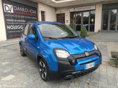 Usata Fiat Panda Cross Cross 69 CV (50 kW) 2024 Blu/azzurro Utilitaria