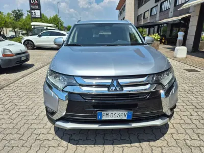 Usata Mitsubishi Outlander