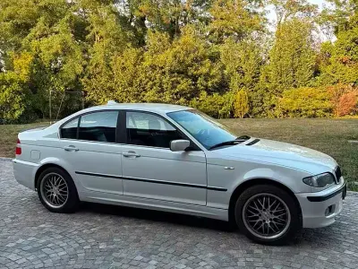 Usata BMW 330 Comfort Edition 231 CV (169 kW) 2001 Bianco Berlina