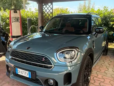 Usata Mini Cooper Countryman 190 CV (139 kW) 2021 Verde SUV