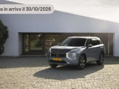 Nuova Mitsubishi Outlander P-HEV Inform 306 CV (225 kW) 2026 Argento SUV