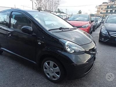 Usata Toyota Aygo 67 CV (49 kW) 2008 Nero Utilitaria