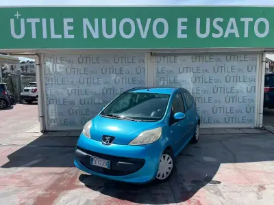 Käytetty Peugeot 107 68 HP (50 kW) 2007 Sininen Viistoperä