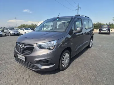 Usata Opel Combo Life 110 CV (80 kW) 2019 Grigio Monovolume