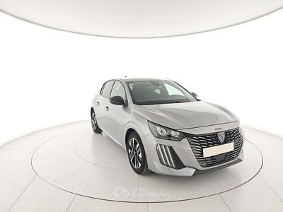 Usata Peugeot 208 Allure 101 CV (74 kW) 2025 Argento Utilitaria