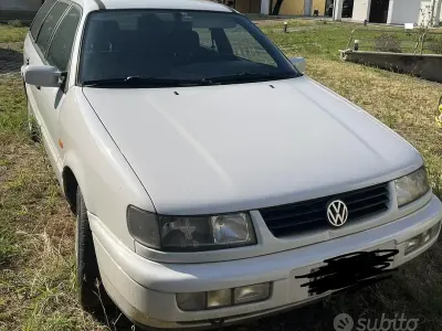 Usata VW Passat 90 CV (66 kW) 1996 Bianco Station wagon