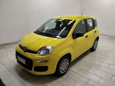 Ny Fiat Panda Cross Cross 69 HK (50 kW) 2025 Gul Halvkombi
