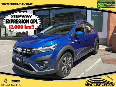Usata Dacia Sandero Expression 101 CV (74 kW) 2025 Blu iron Berlina