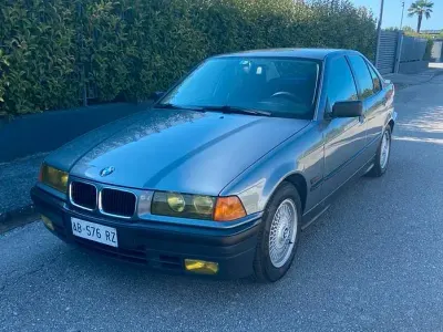 Usata BMW 318 Efficient Dynamics 115 CV (84 kW) 1995 Grigio Berlina