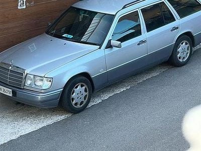 Usata Mercedes E250 1993 Grigio Berlina