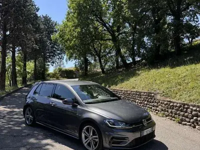 Second-hand VW Golf VII Sportline 150 CP (110 kW) 2019 Berlinǎ