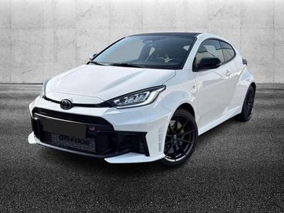 Usado Toyota Yaris 304 CV (223 kW) 2025 Blanco Utilitario