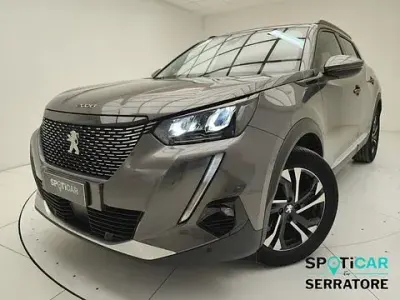 Usata Peugeot 2008 Allure 102 CV (75 kW) 2020 Grigio SUV