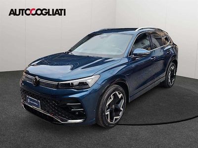 Usata VW Tiguan R-line 150 CV (110 kW) 2024 Blu/azzurro SUV
