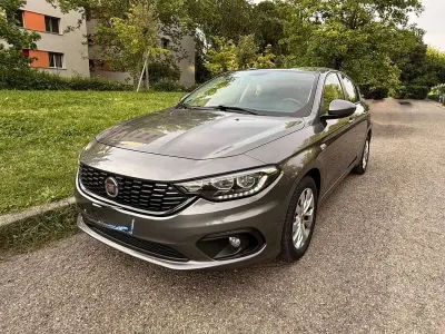 Usata Fiat Tipo Lounge 95 CV (69 kW) 2017 Grigio Berlina