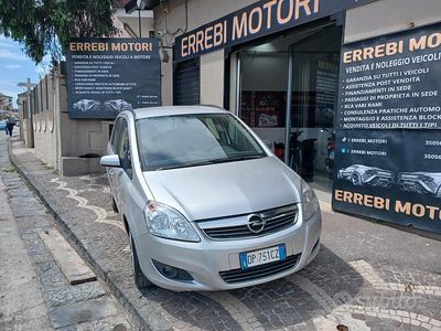 Usata Opel Zafira 140 CV (102 kW) 2008 Grigio Monovolume