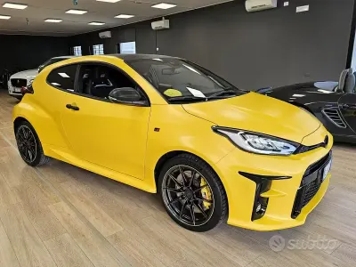 Usata Toyota Yaris 261 CV (191 kW) 2022 Giallo Utilitaria