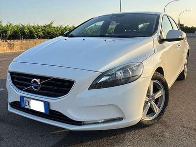 Usata Volvo V40 Business Edition 114 CV (83 kW) 2014 Berlina