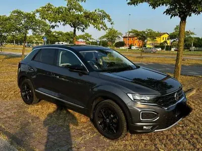 Usata VW T-Roc Advance 150 CV (110 kW) 2018 SUV