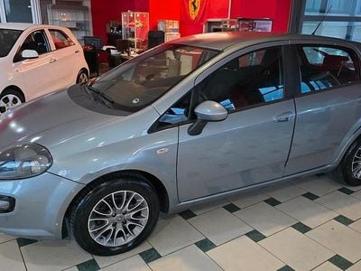 Usata Fiat Grande Punto Dynamic 75 CV (55 kW) 2011 Argento Utilitaria
