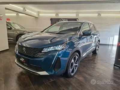 Usata Peugeot 3008 Allure 131 CV (96 kW) 2021 Blu SUV